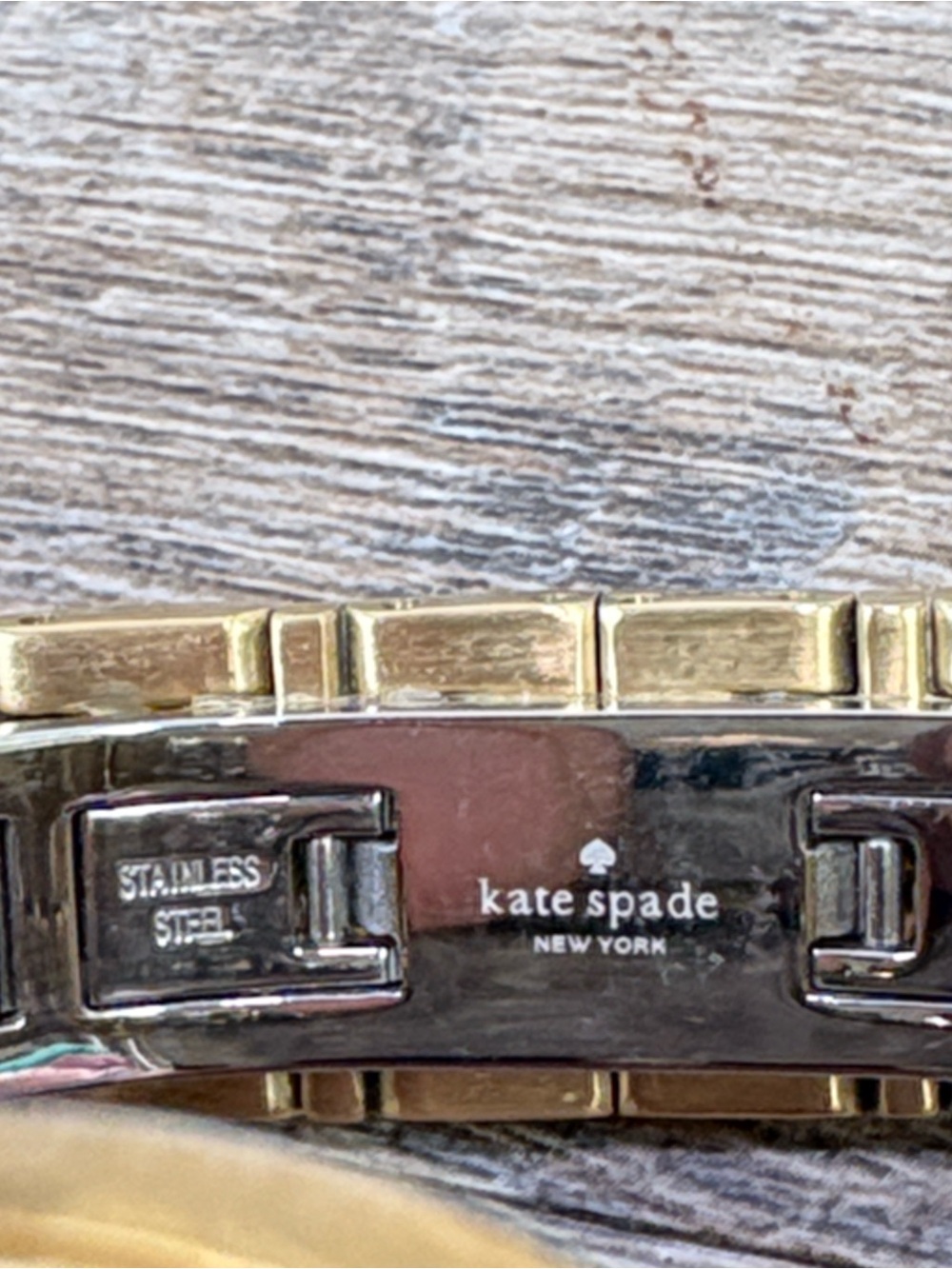 Kate Spade New York Gold-Tone Hot Pink Metro Spade Dial Watch - Picture 5 of 7